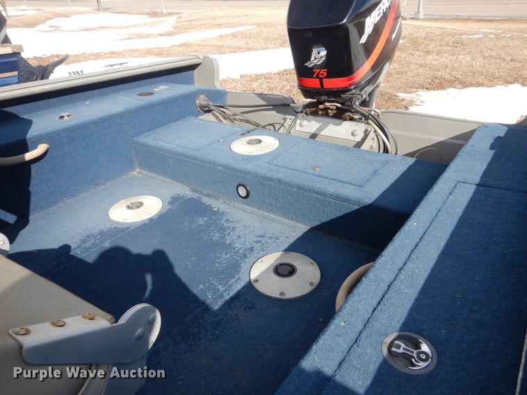 image for item HS9955 Lund Explorer 1700  boat