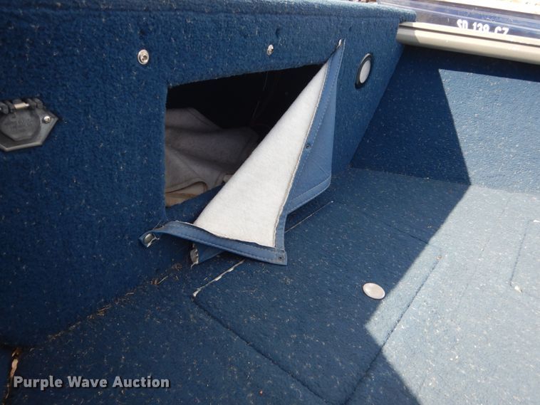 image for item HS9955 Lund Explorer 1700  boat