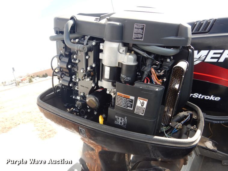 image for item HS9955 Lund Explorer 1700  boat