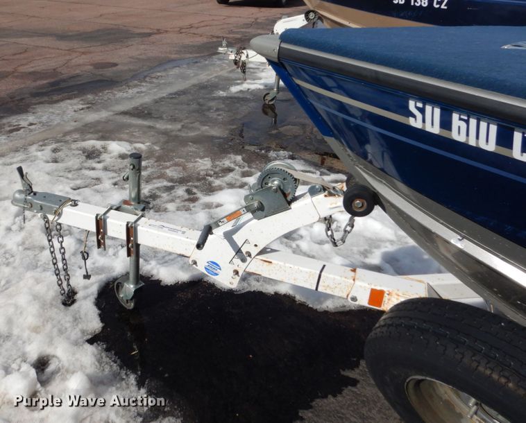 image for item HS9955 Lund Explorer 1700  boat