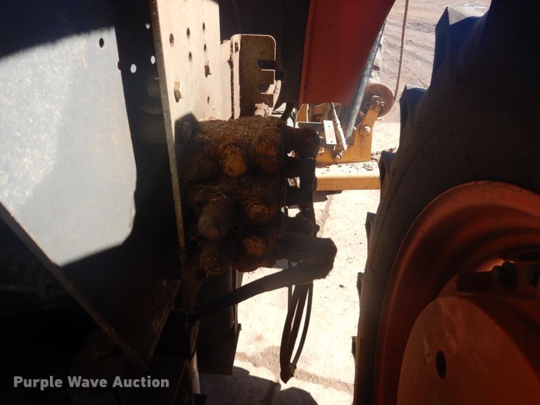 image for item HS9958 Kubota M95S  MFWD tractor