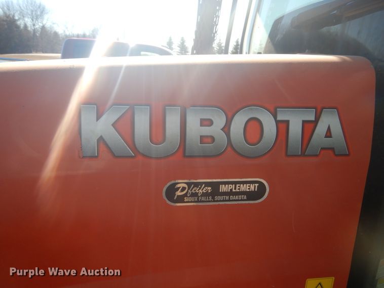 image for item HS9958 Kubota M95S  MFWD tractor
