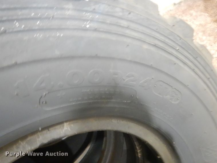 image for item HS9959 (6) 14.00R24 tires