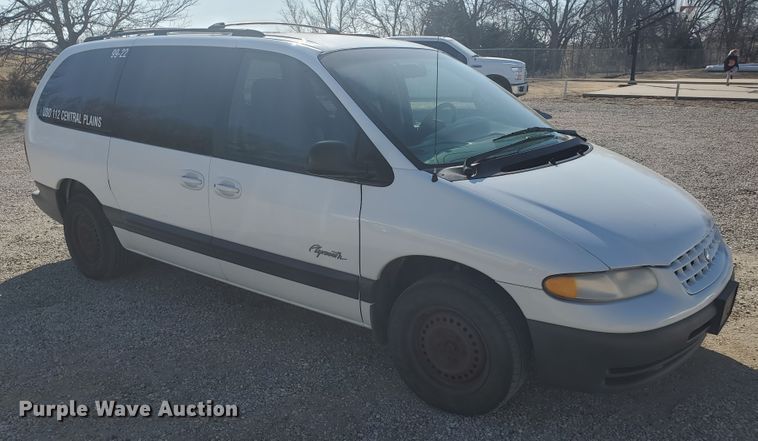 image for item HW9729 1999 Plymouth Grand Voyager SE  van