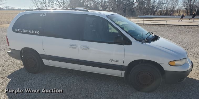 image for item HW9729 1999 Plymouth Grand Voyager SE  van