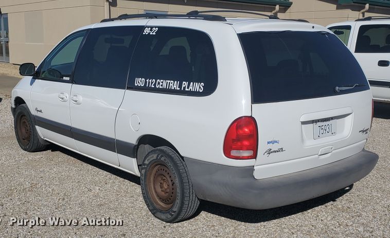 image for item HW9729 1999 Plymouth Grand Voyager SE  van
