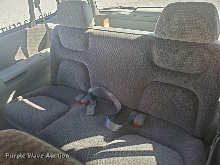 image for item HW9729 1999 Plymouth Grand Voyager SE  van