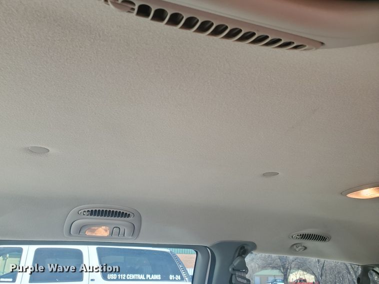 image for item HW9729 1999 Plymouth Grand Voyager SE  van