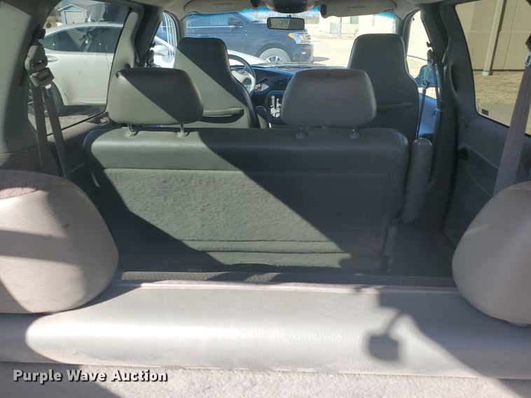 image for item HW9729 1999 Plymouth Grand Voyager SE  van