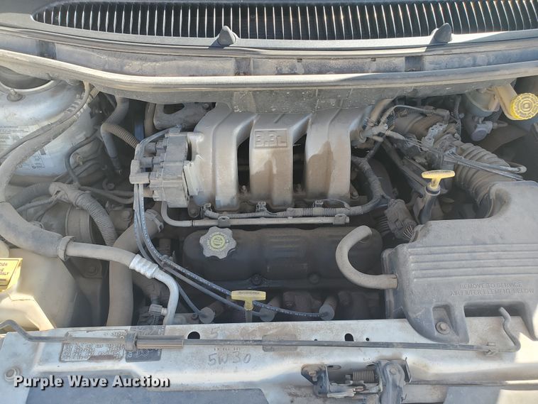 image for item HW9729 1999 Plymouth Grand Voyager SE  van