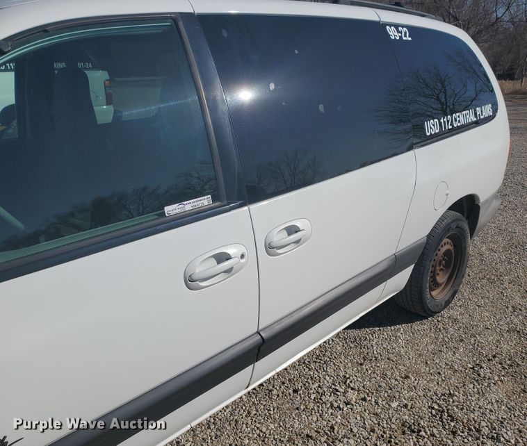 image for item HW9729 1999 Plymouth Grand Voyager SE  van