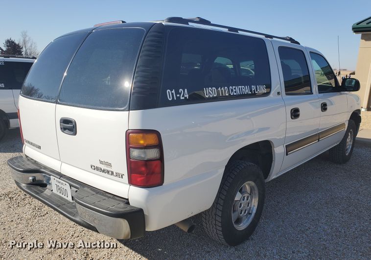 image for item HW9730 2001 Chevrolet Suburban C1500 LS  SUV