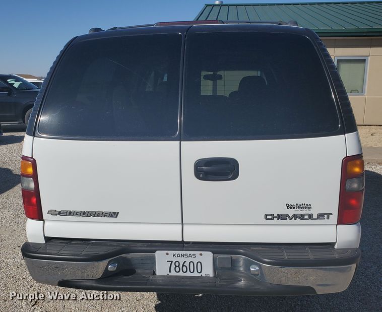image for item HW9730 2001 Chevrolet Suburban C1500 LS  SUV