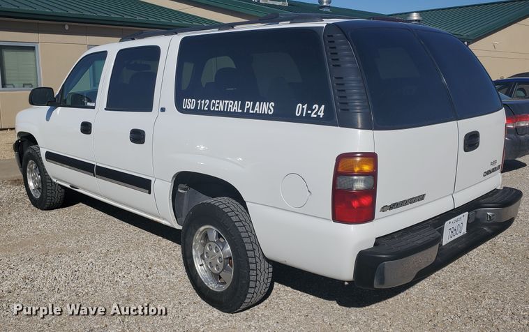 image for item HW9730 2001 Chevrolet Suburban C1500 LS  SUV