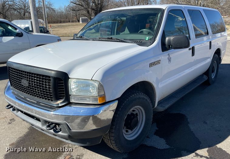 image for item HX9827 2004 Ford Excursion XLT  SUV
