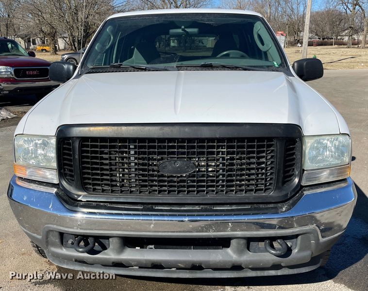 image for item HX9827 2004 Ford Excursion XLT  SUV