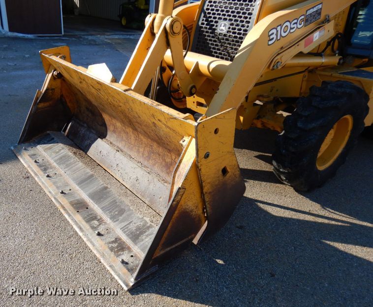image for item IA9359 2006 John Deere 310SG  backhoe