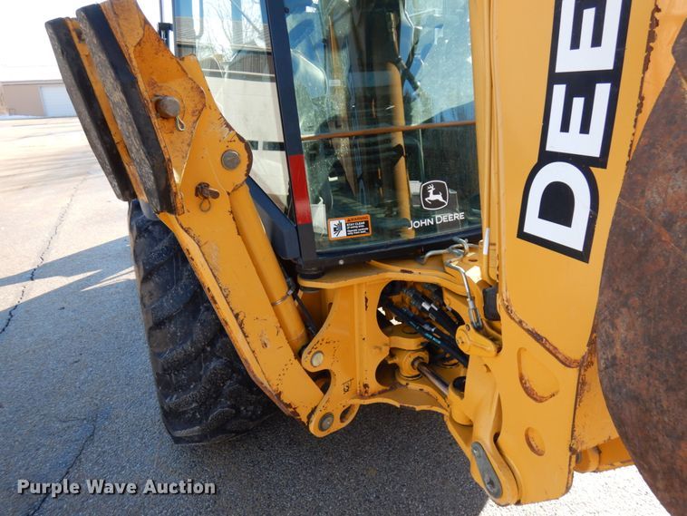 image for item IA9359 2006 John Deere 310SG  backhoe