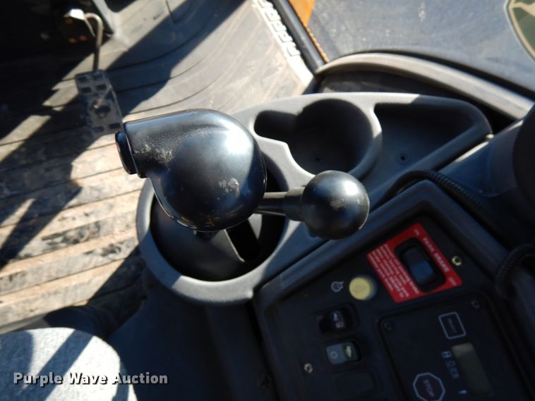 image for item IA9359 2006 John Deere 310SG  backhoe