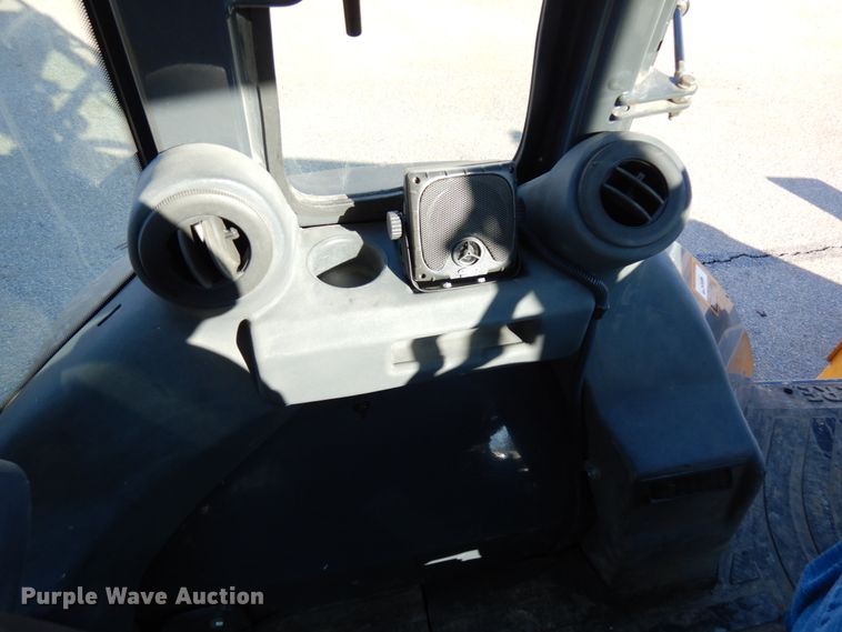 image for item IA9359 2006 John Deere 310SG  backhoe