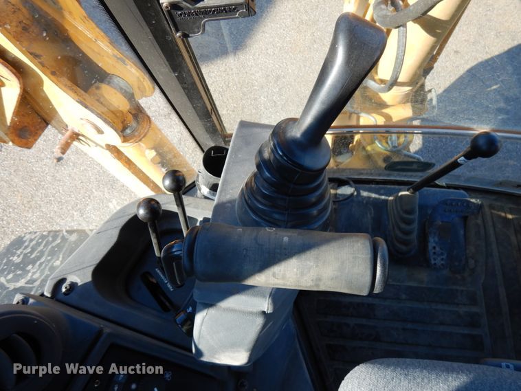 image for item IA9359 2006 John Deere 310SG  backhoe