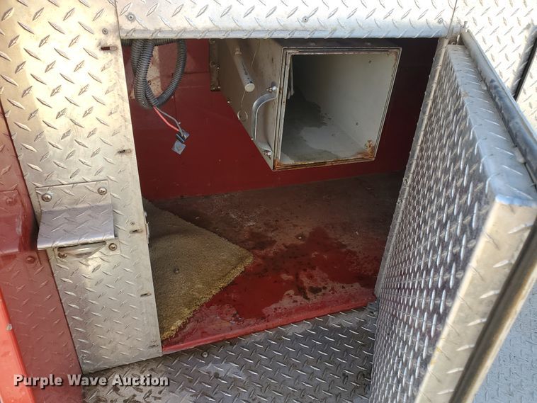 image for item IU9007 1985 Ford 800  pumper fire truck