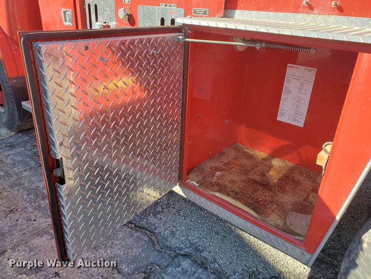 image for item IU9007 1985 Ford 800  pumper fire truck