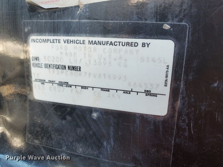 image for item IU9007 1985 Ford 800  pumper fire truck