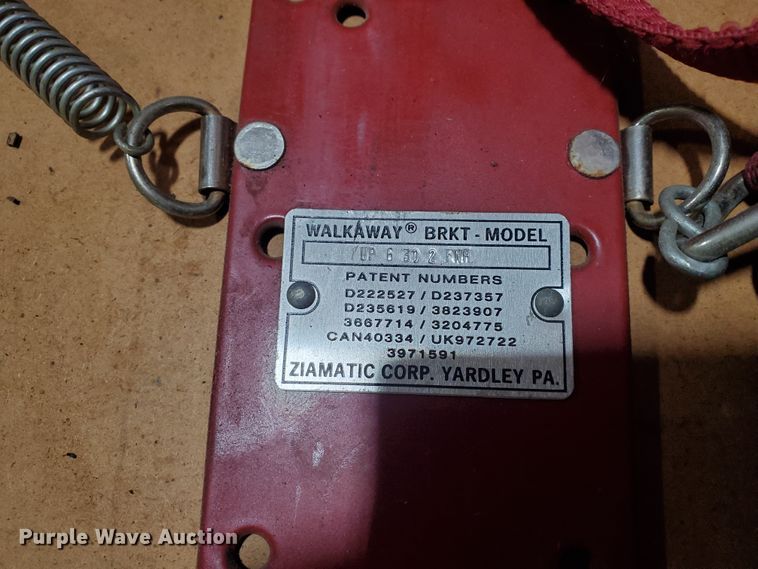 image for item IU9013 (4) walkway SCBA racks