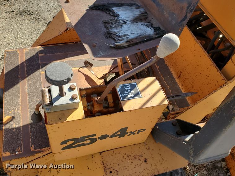 image for item IU9015 Case 25+4XP  trencher