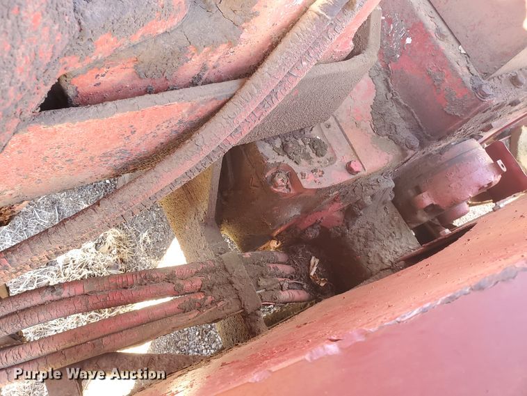 image for item IU9016 1956 International 300 Utility  combination roller