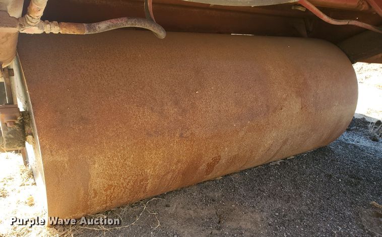 image for item IU9016 1956 International 300 Utility  combination roller