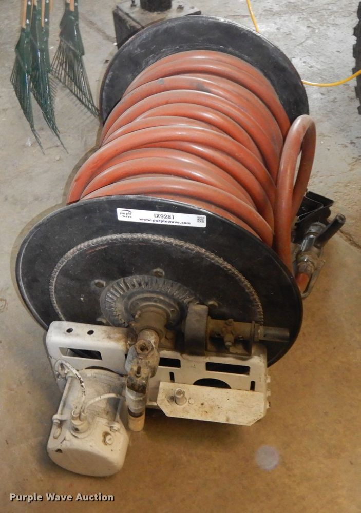 image for item IX9281 Hose reel