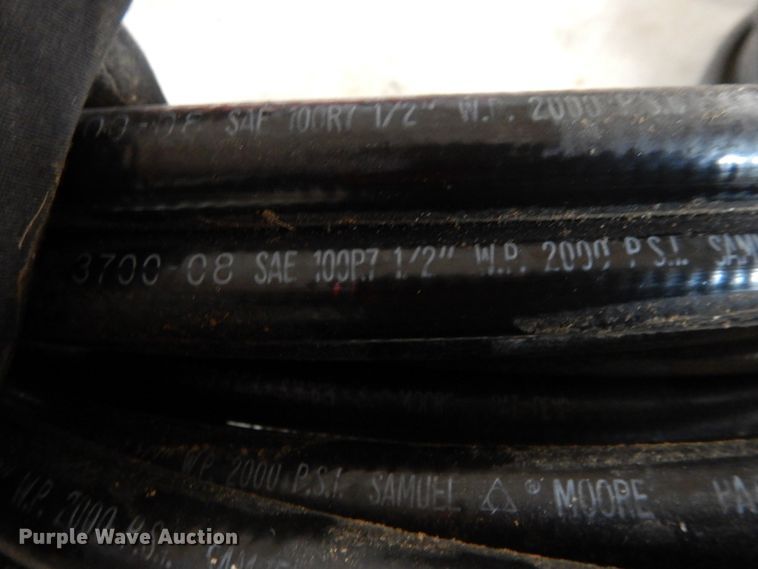 image for item IX9285 (2) hydraulic hoses