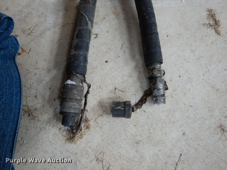 image for item IX9285 (2) hydraulic hoses