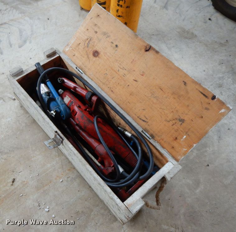 image for item IX9286 Porta-power power unit