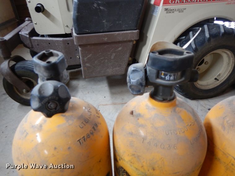 image for item IX9287 (5) air bottles