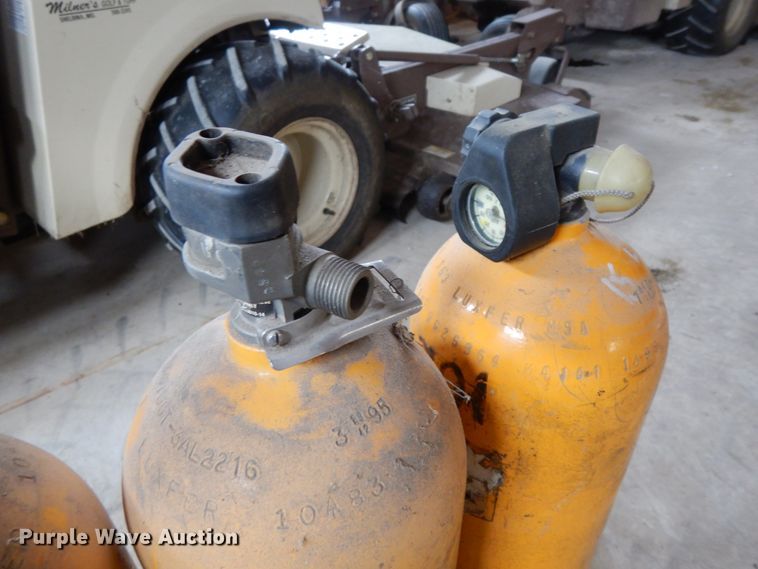 image for item IX9287 (5) air bottles