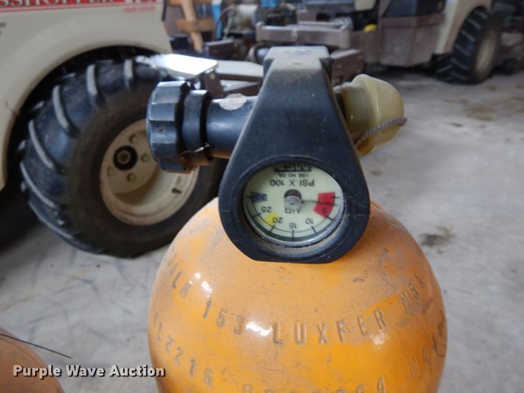 image for item IX9287 (5) air bottles