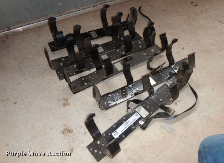 image for item IX9288 (6) Walkway BRKT air bottle holders