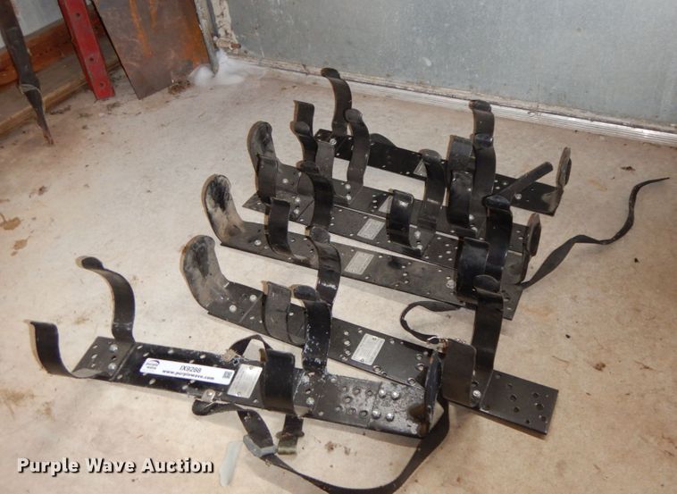 image for item IX9288 (6) Walkway BRKT air bottle holders