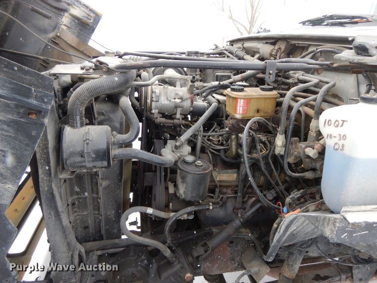 image for item IX9290 1994 Ford F700  water truck