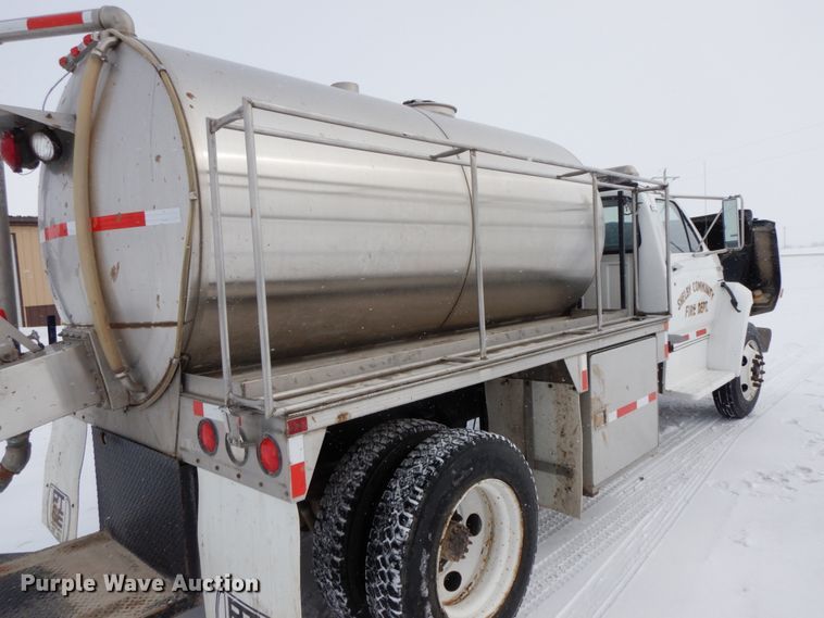 image for item IX9290 1994 Ford F700  water truck