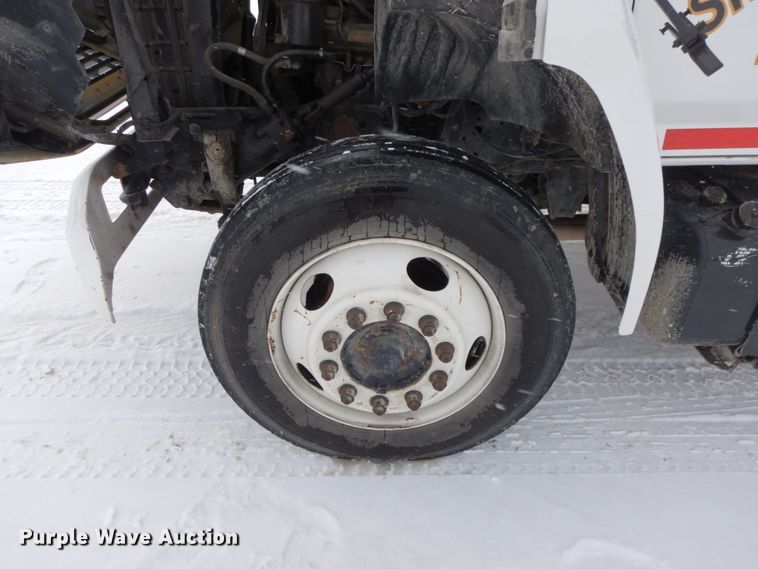 image for item IX9290 1994 Ford F700  water truck