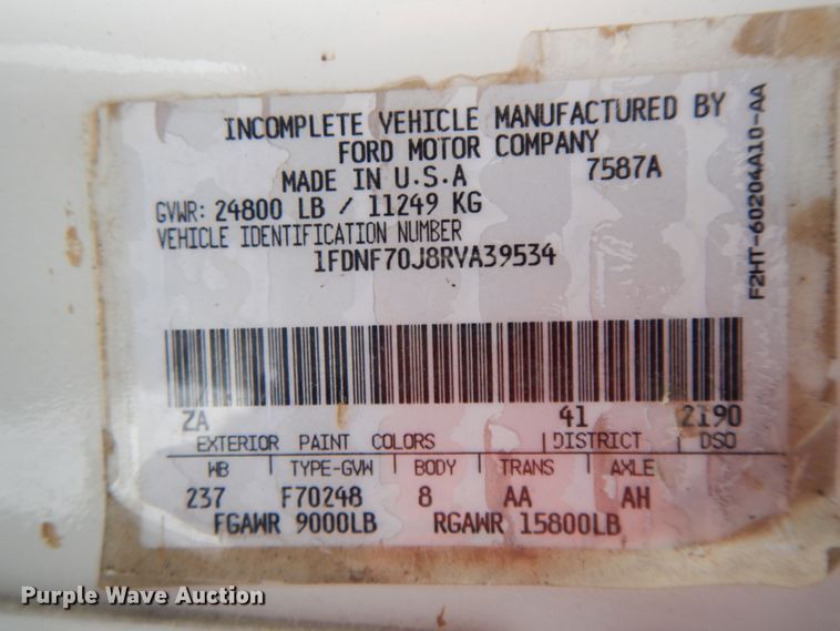 image for item IX9290 1994 Ford F700  water truck