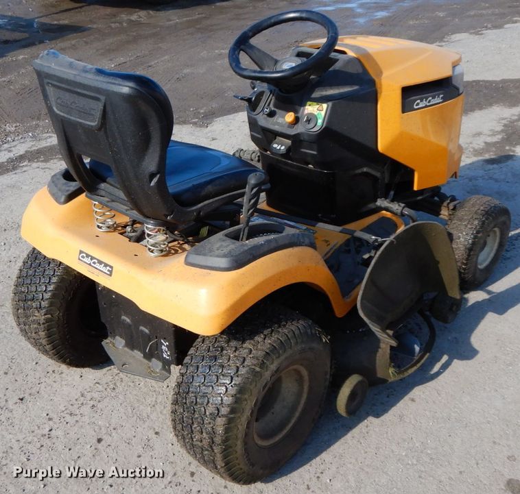 image for item IX9293 Cub Cadet XT2  lawn mower