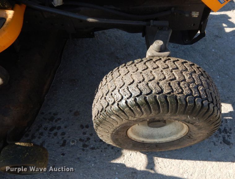 image for item IX9293 Cub Cadet XT2  lawn mower