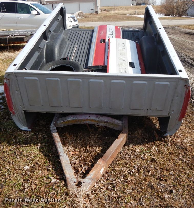 image for item IX9296 Chevrolet pickup truck bed
