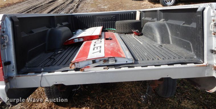 image for item IX9296 Chevrolet pickup truck bed