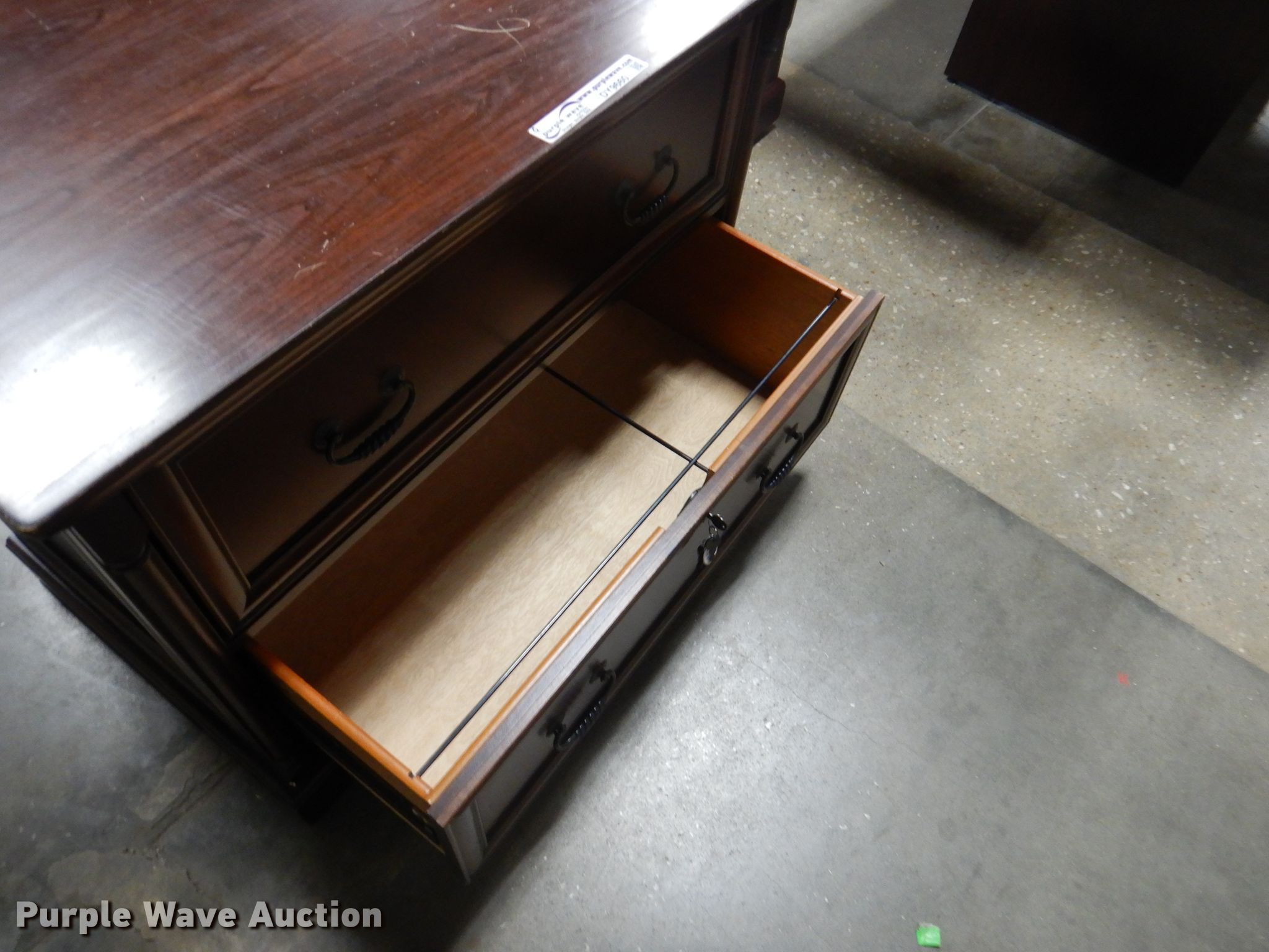 Furniture in Rogers, AR Item DY9660 sold Purple Wave